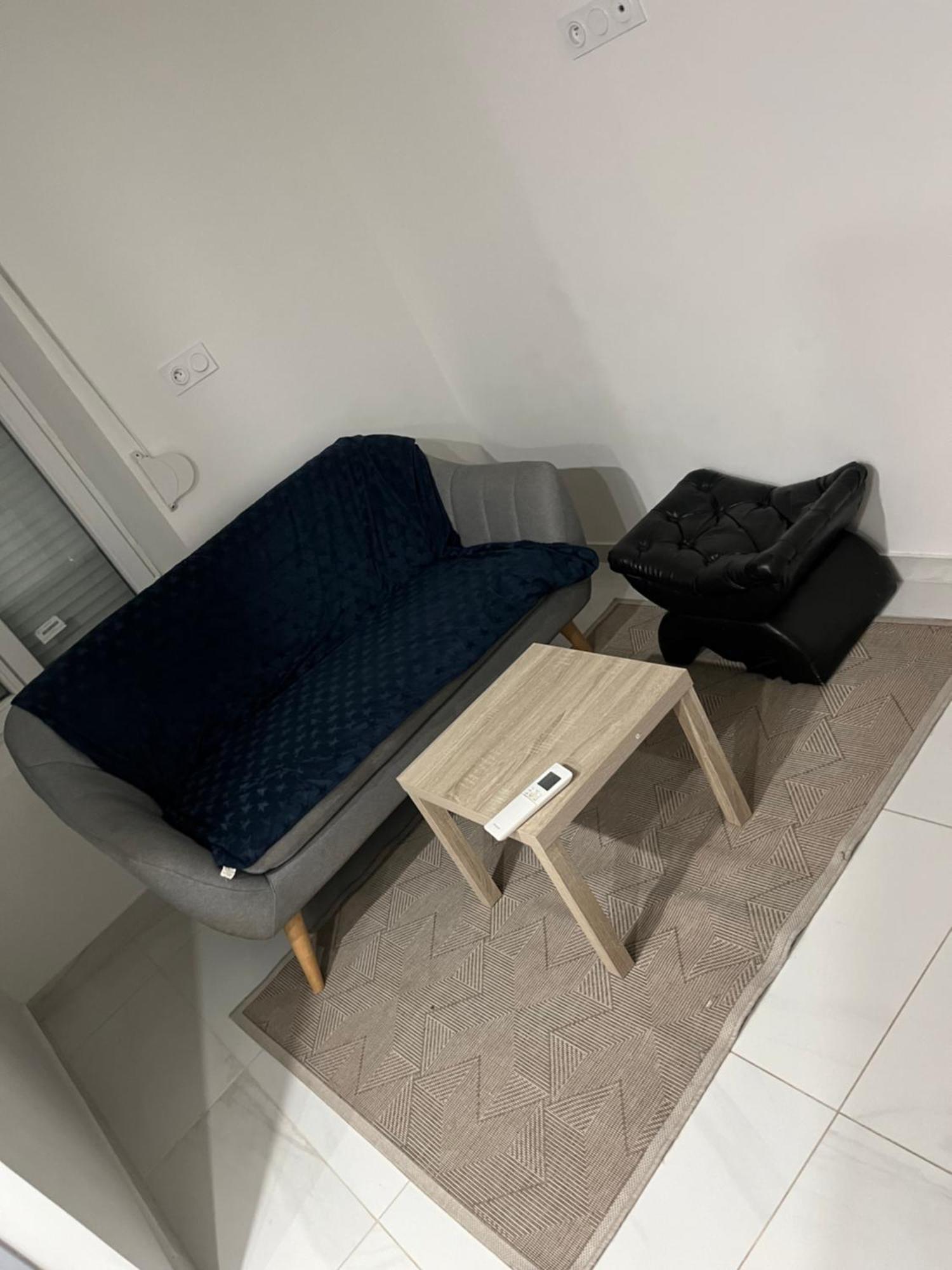 Appartement Calme Dans Villa Individuelle Bagnols-sur-Cèze Exterior foto